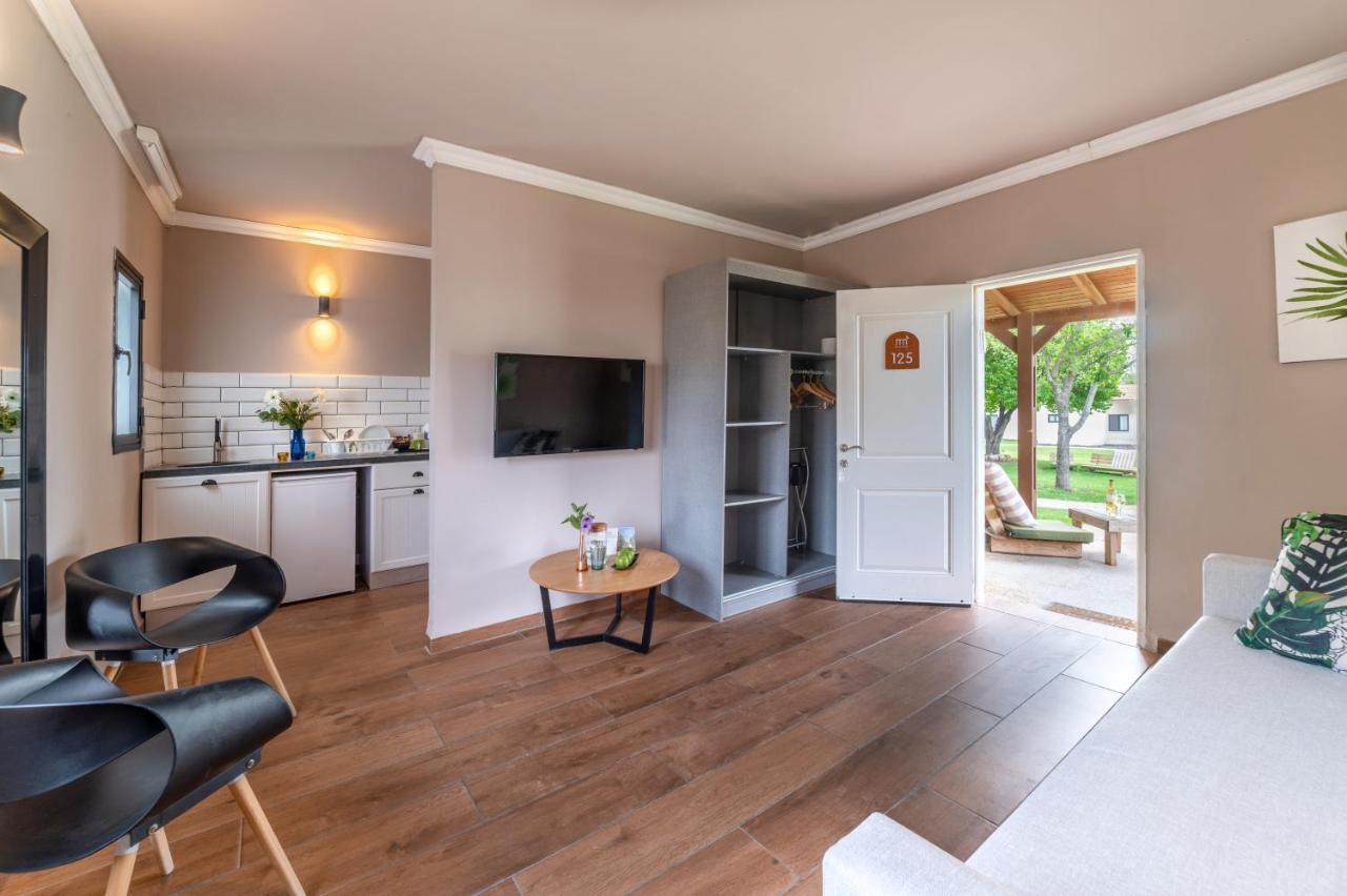 Erettz Dafna Travel Hotel Esterno foto
